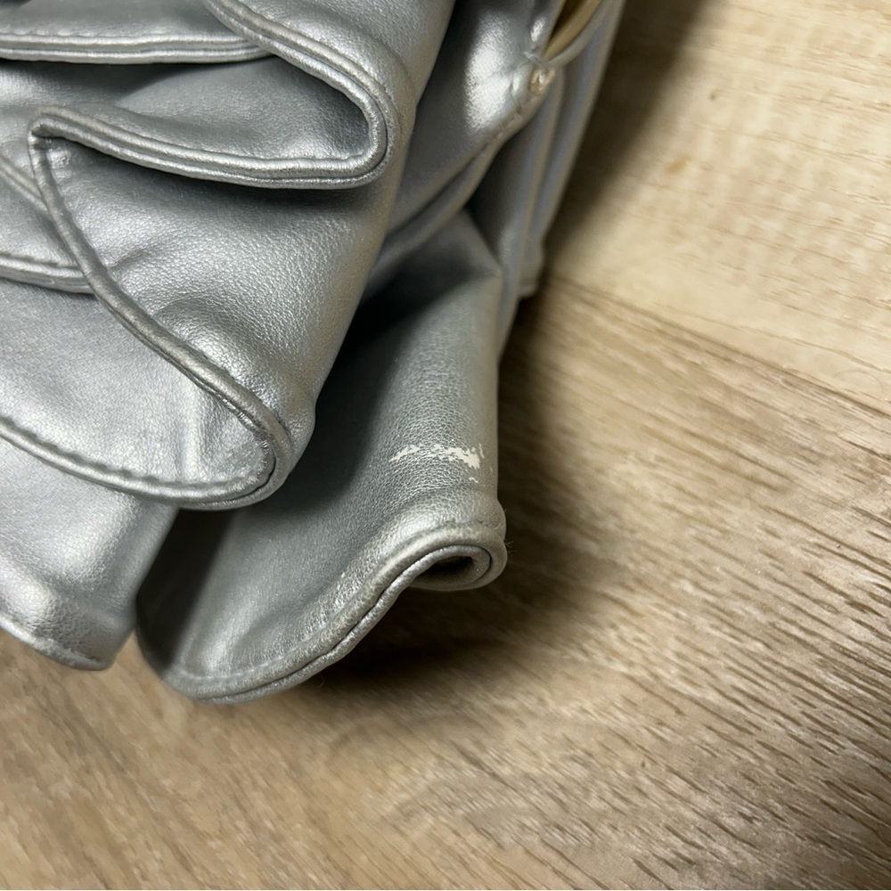 Sondra Roberts Metallic Silver Ruffle Bag - Picture 6 of 6